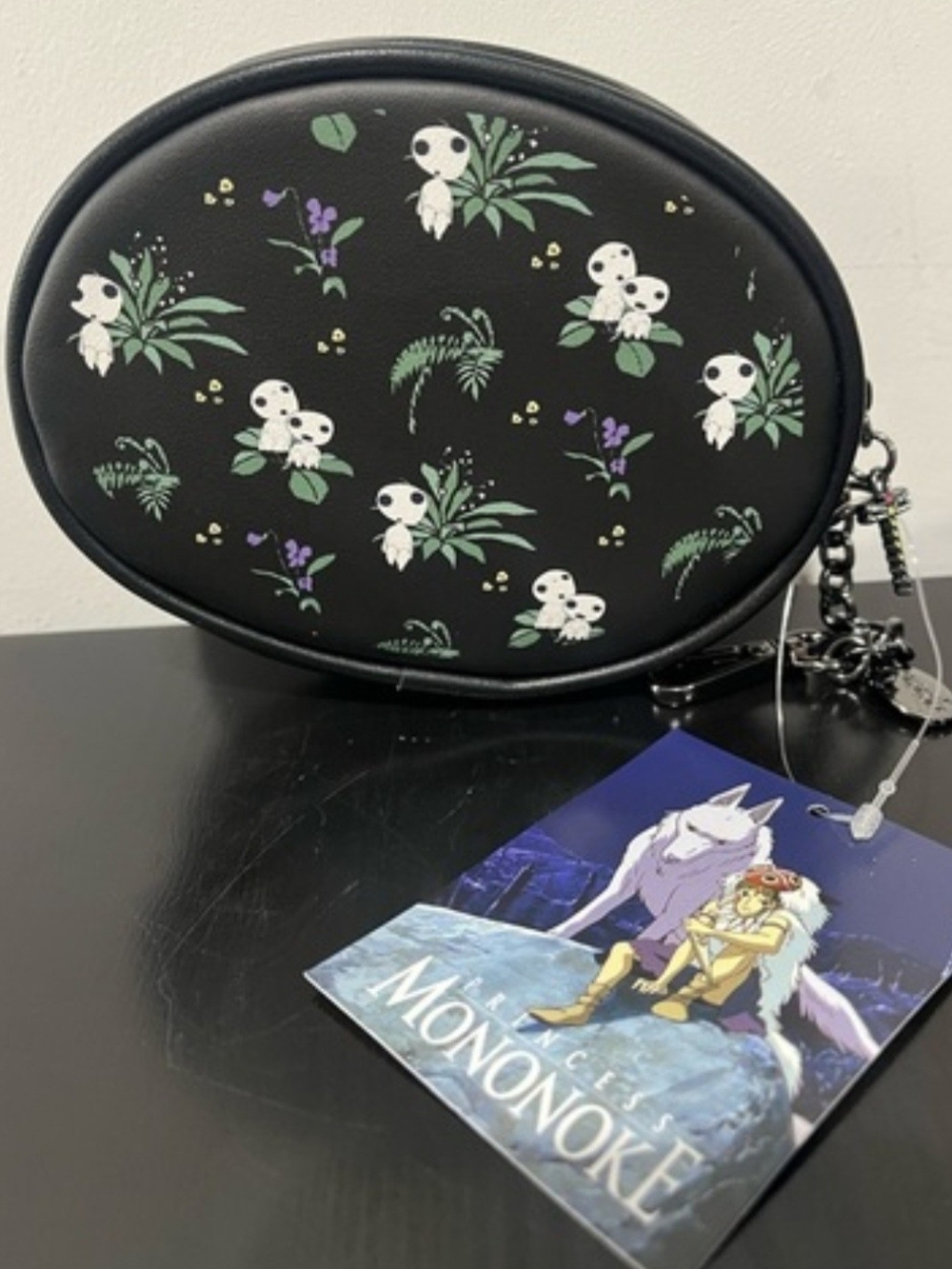 Studio Ghibli Kodama Black Oval Coin Purse - Picture 1 of 6